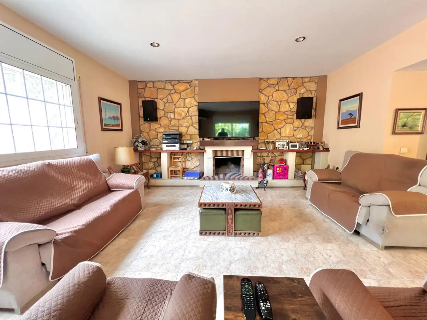 Living room of Houses for sale in Vespella de Gaià  with Heating, Terrace and Swimming Pool