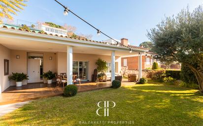 Jardí de Casa o xalet en venda en Tiana amb Aire condicionat, Calefacció i Jardí privat