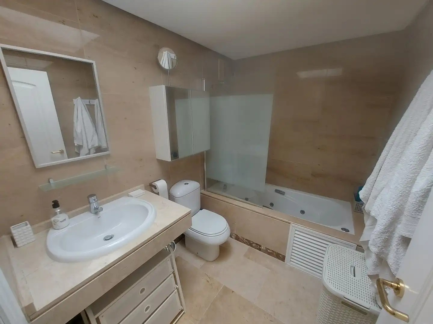 Bathroom of Attic for sale in Manilva  with Air Conditioner, Terrace and Furnished