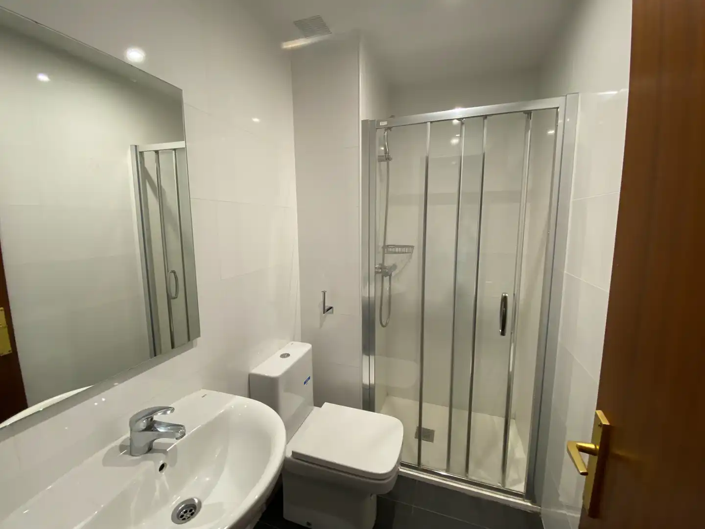 Piso con ascensor en venta en Calle del Monasterio de Urdax, imagen 29