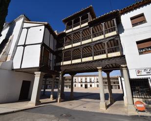 Exterior view of House or chalet for sale in Tembleque  with Furnished and Oven