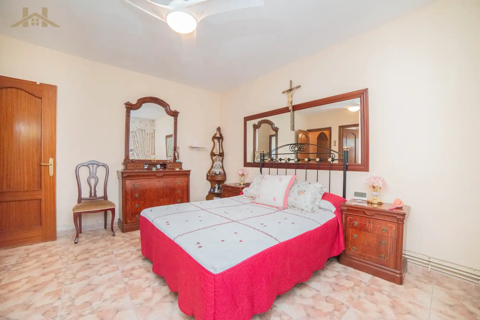 Dormitori de Casa o xalet en venda en Illescas amb Aire condicionat, Calefacció i Jardí privat