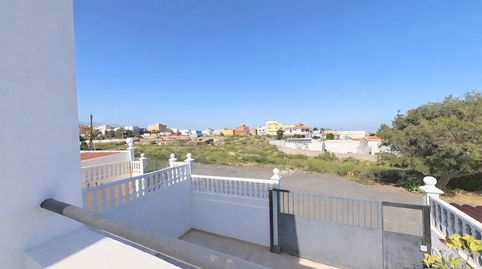 Foto 2 de Casa adosada en venda a San Isidro, Granadilla de Abona