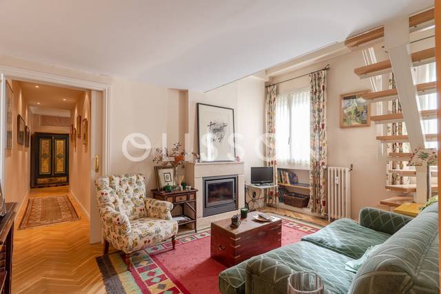 Piso en Venta en Castellana