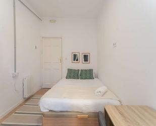 Bedroom of Flat to share in  Madrid Capital  with Terrace