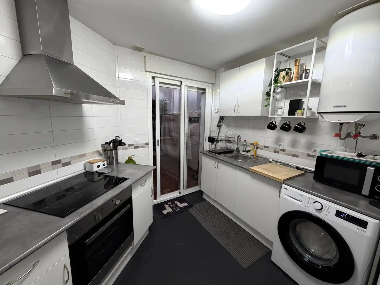 Küche von Wohnung zur Miete in La Zubia