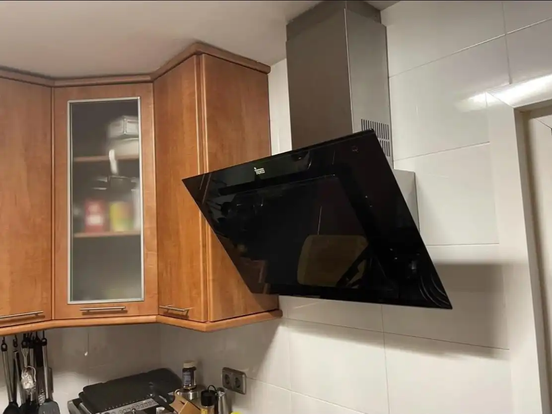 Küche von Wohnung zum Verkauf in Terrassa mit Klimaanlage und Balkon