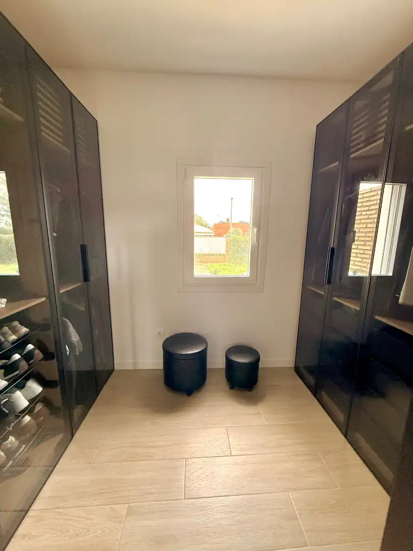 Dormitori de Casa o xalet en venda en Espartinas amb Aire condicionat, Calefacció i Jardí privat