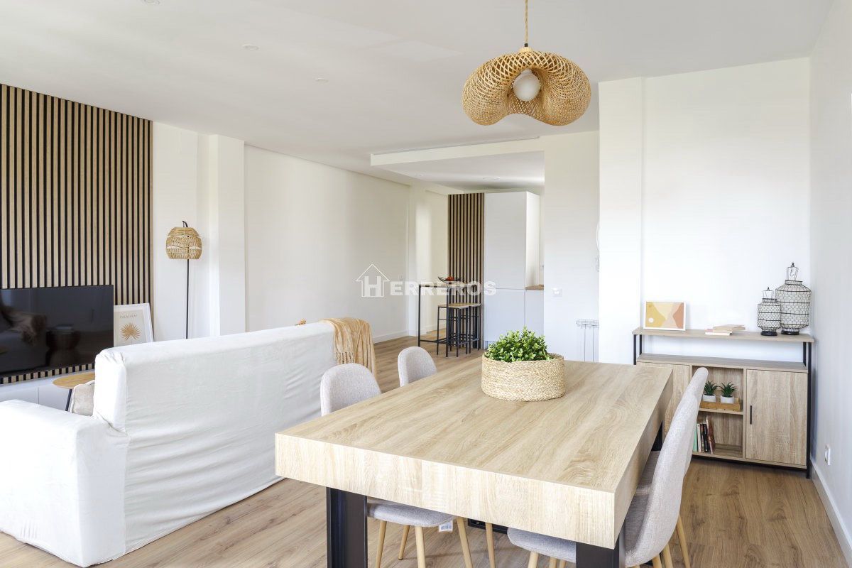 Dining room of Flat for sale in  Logroño  with Heating and Balcony