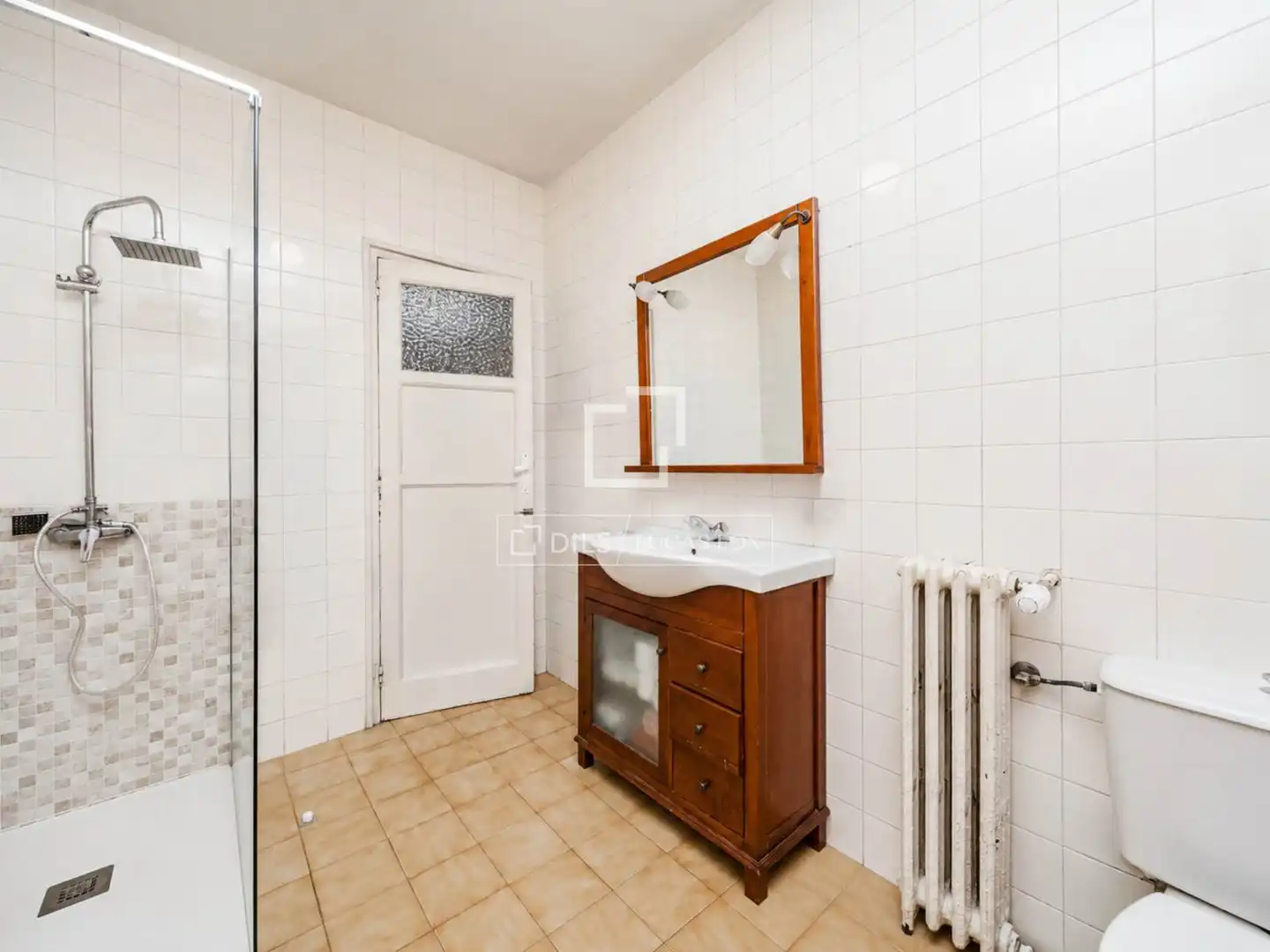 Baño de Piso en venta en Madrid con Aire acondicionado, Calefacción y Terraza