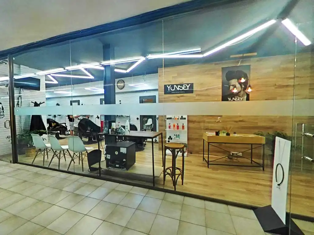 Business premises for sale in Centre Vila, imagen 2