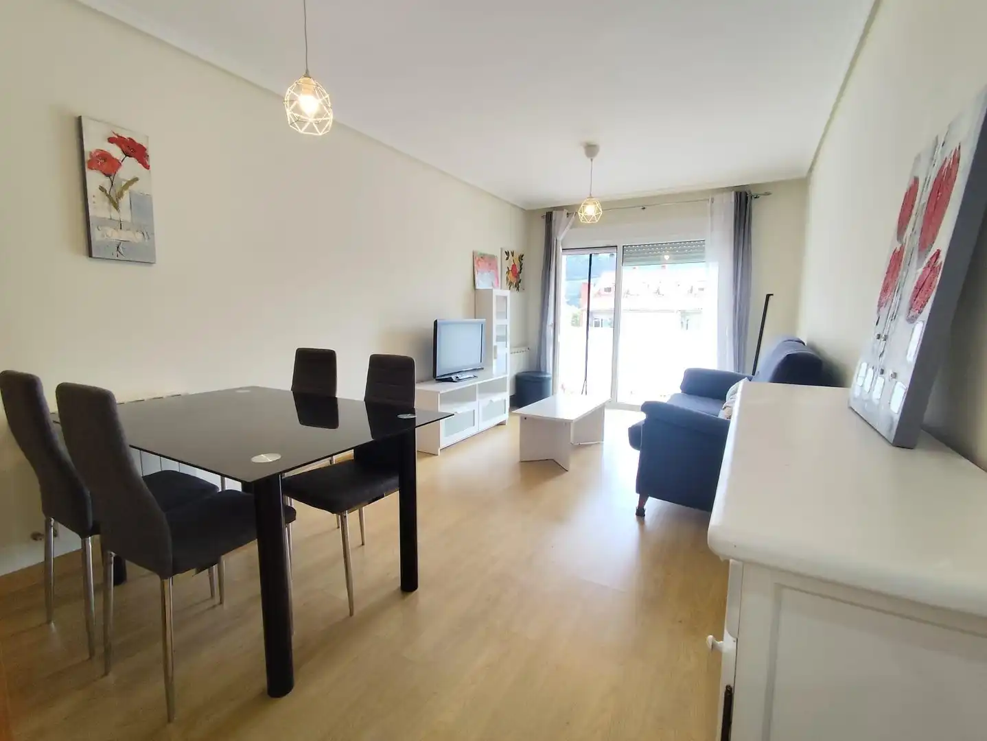 Wohnzimmer von Maisonette zum Verkauf in Castañeda mit Heizung, Terrasse und Möbliert