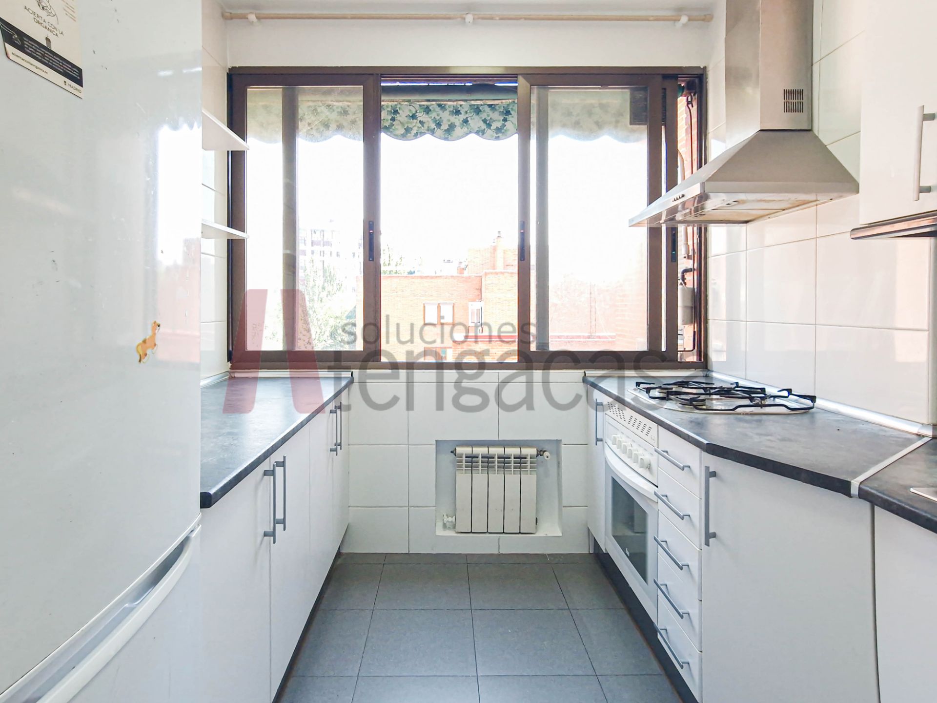 Kitchen of Flat to rent in  Madrid Capital  with Heating, Oven and Washing machine