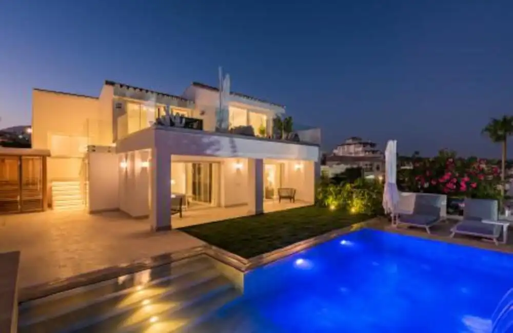 Terraza de Casa o chalet en venta en Estepona con Aire acondicionado, Jardín privado y Terraza
