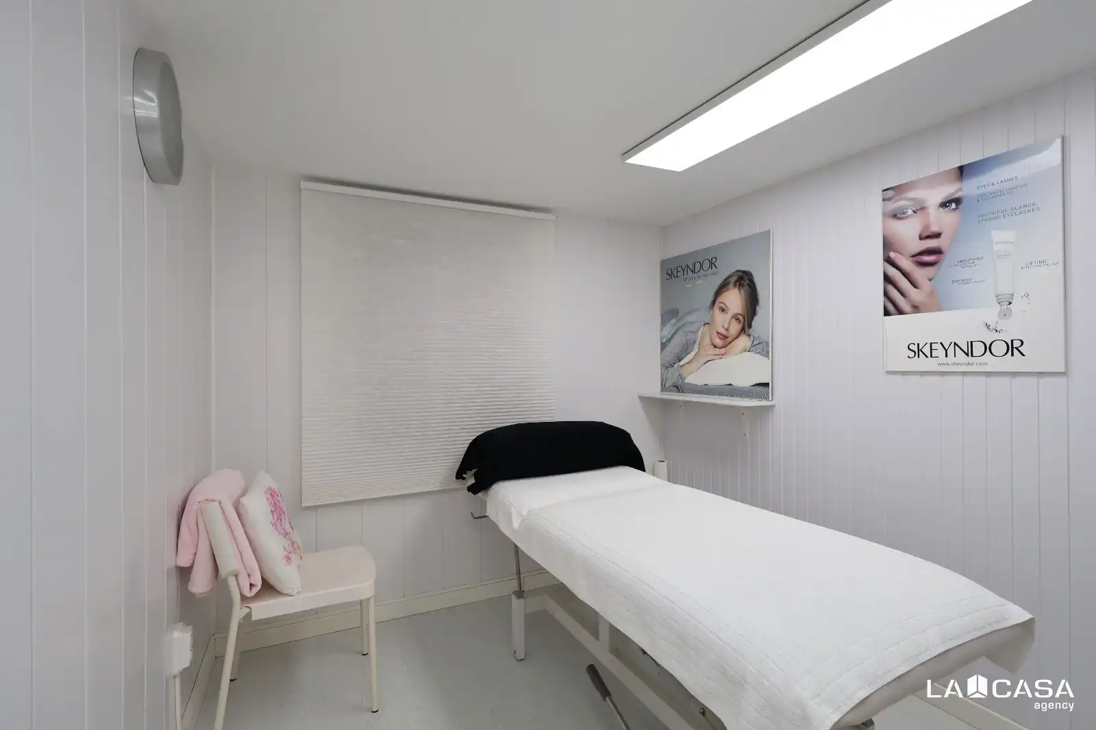 Business premises for transfer in Carrer de Blai, imagen 44