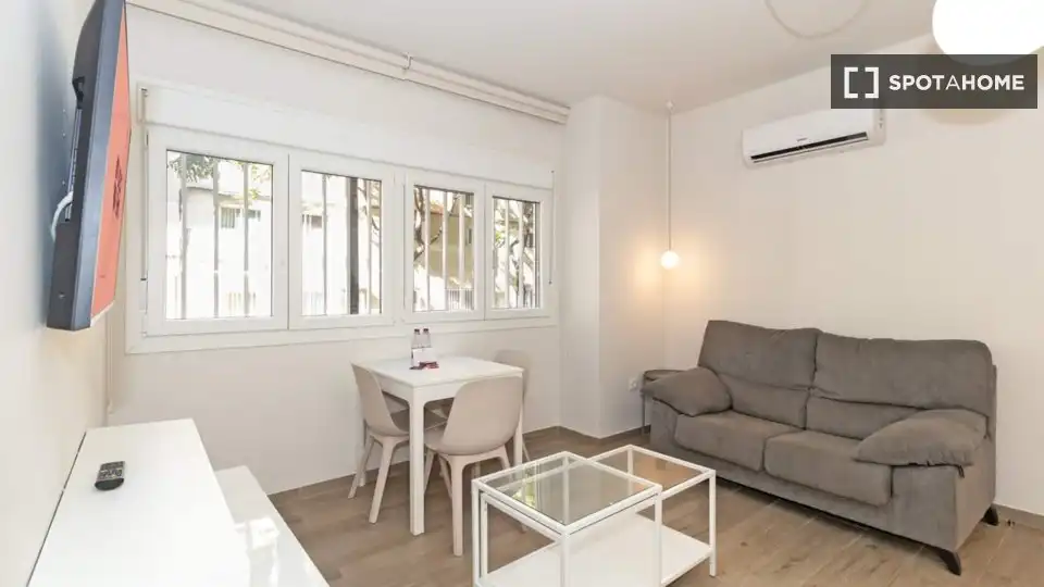Sala de estar de Piso de alquiler en Valencia con Aire acondicionado, Calefacción y Amueblado