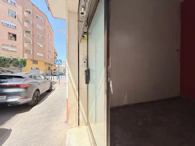 Business premises for sale in Carrer del Treball 10, imagen 4