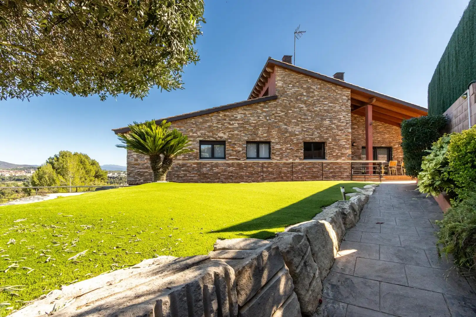 Casa con piscina en venta en Can Font - Ca n'Avellaneda
