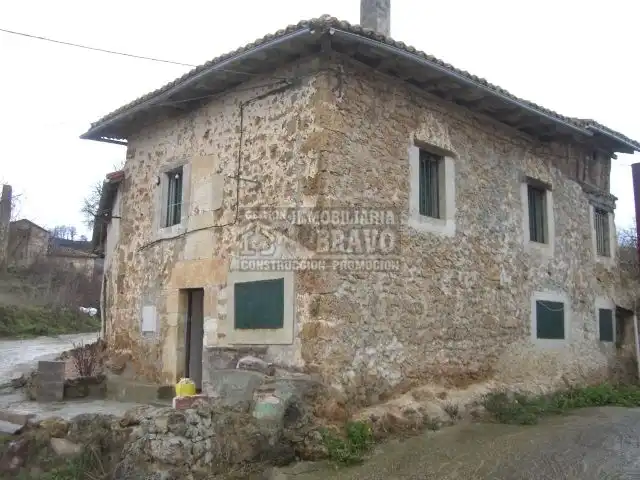 Vista exterior de Casa o chalet en venta en Medina de Pomar con Jardín privado y Trastero