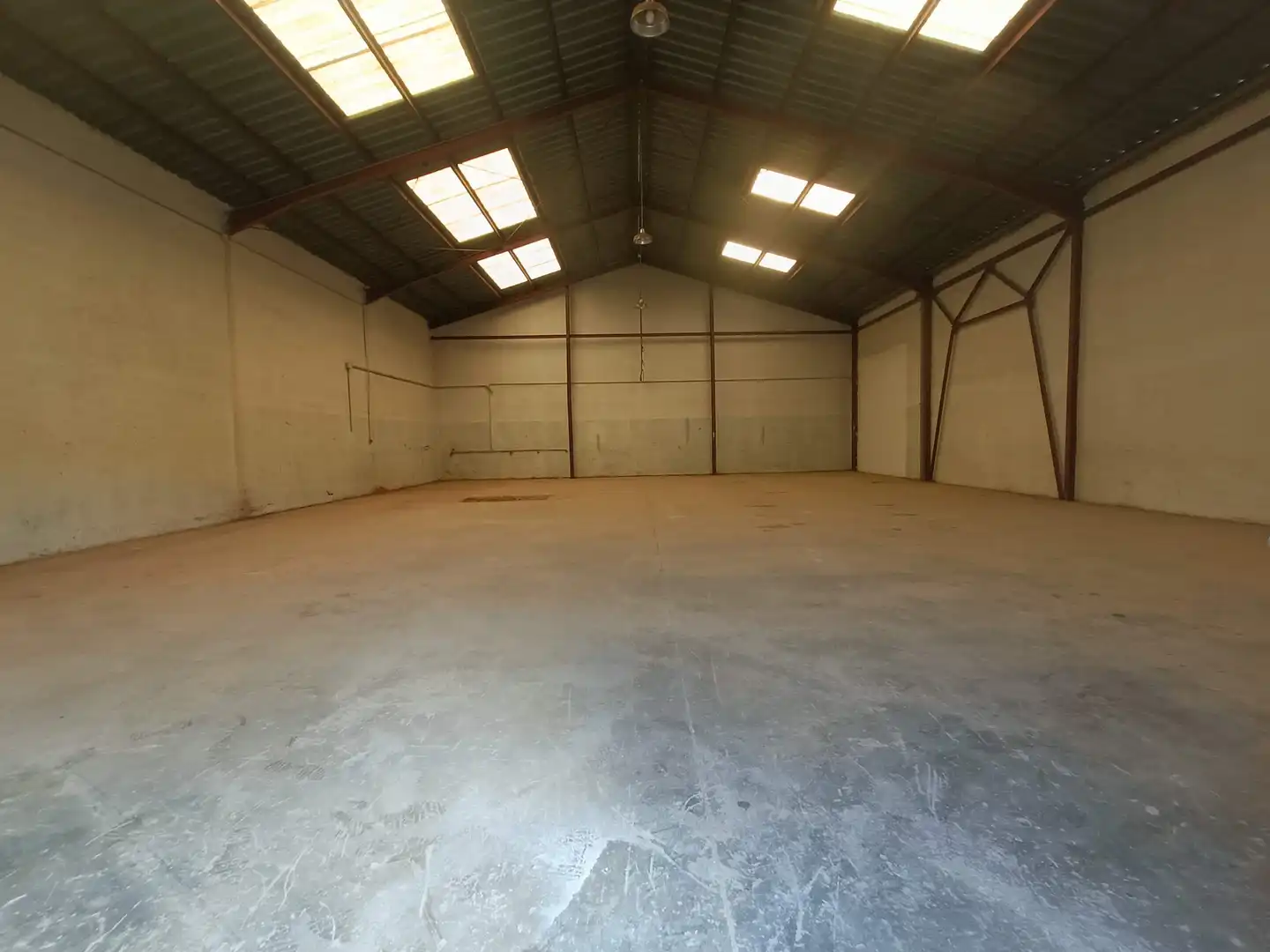 Nave industrielle à louer à Gran Vía de Tàrrega Monteblanco, imagen 2