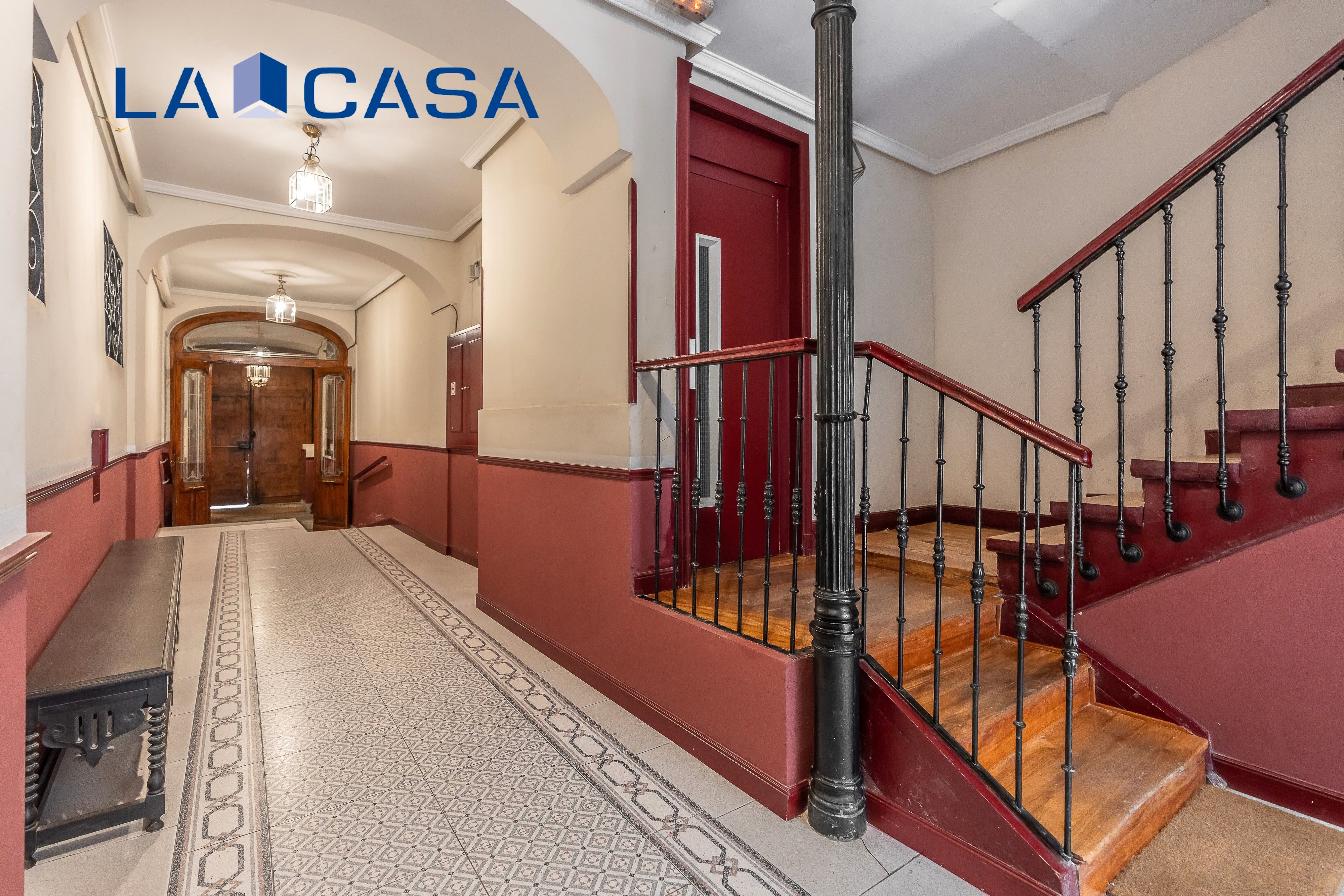 Flat for sale in  Madrid Capital  with Air Conditioner and Balcony