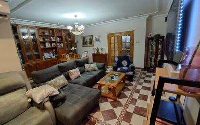 Sala d'estar de Casa o xalet en venda en Hellín