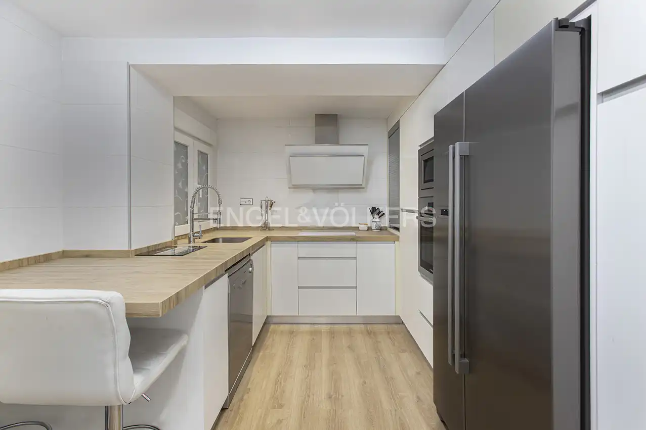 Cocina de Piso en venta en Gijón  con Calefacción y Terraza