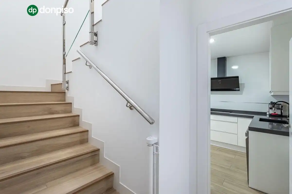Detached homes for sale in Churriana de la Vega  with Air Conditioner