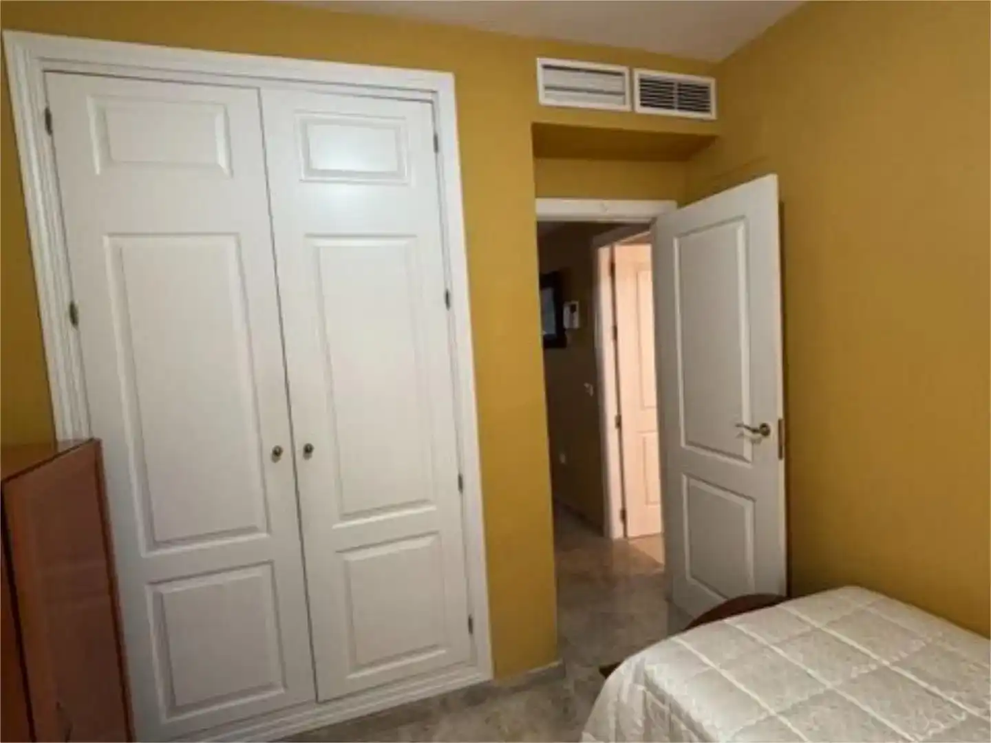 Dormitori de Casa o xalet en venda en Tomares amb Aire condicionat i Balcó