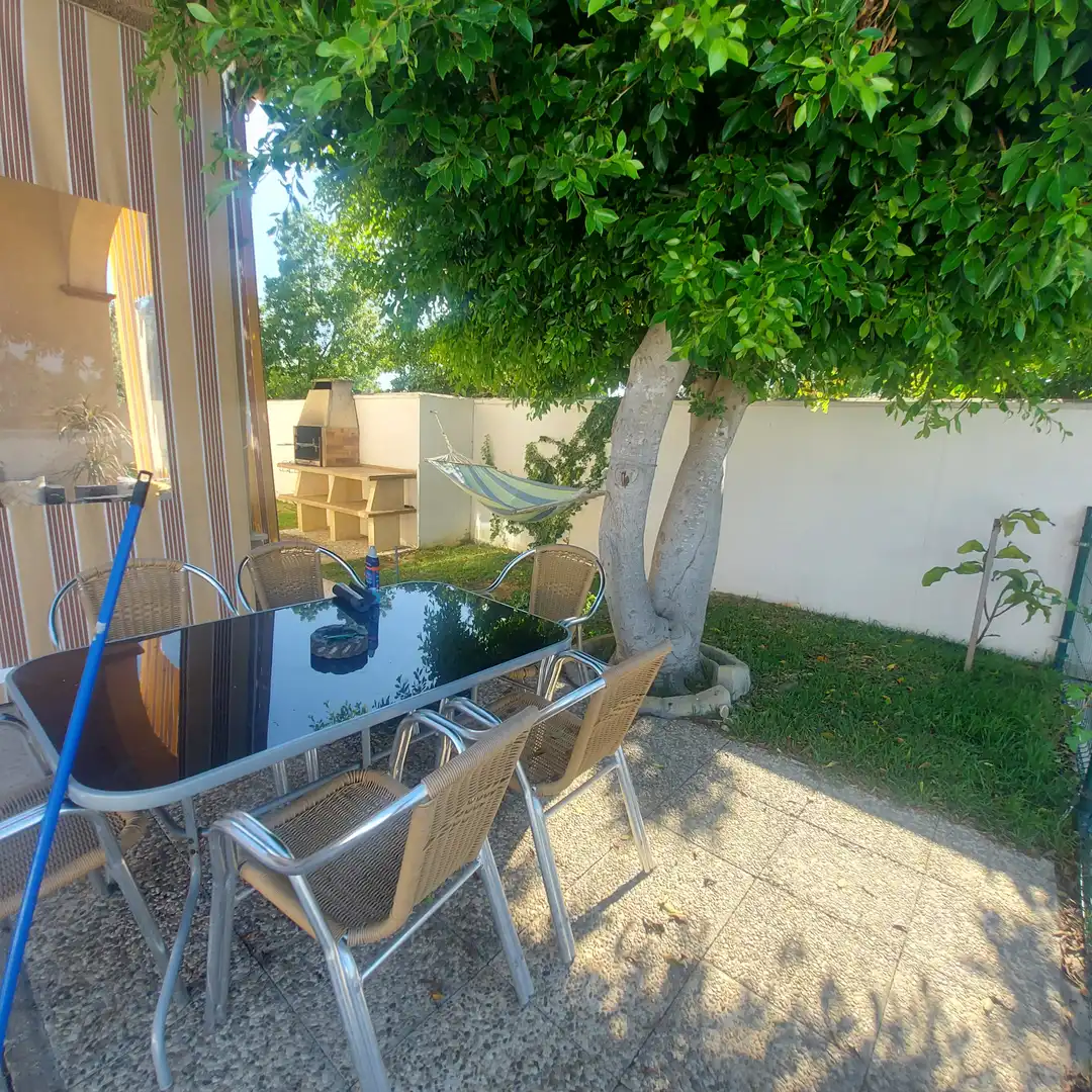 Jardí de Casa o xalet de lloguer en Chiclana de la Frontera amb Piscina, Moblat i Es permeten mascotes