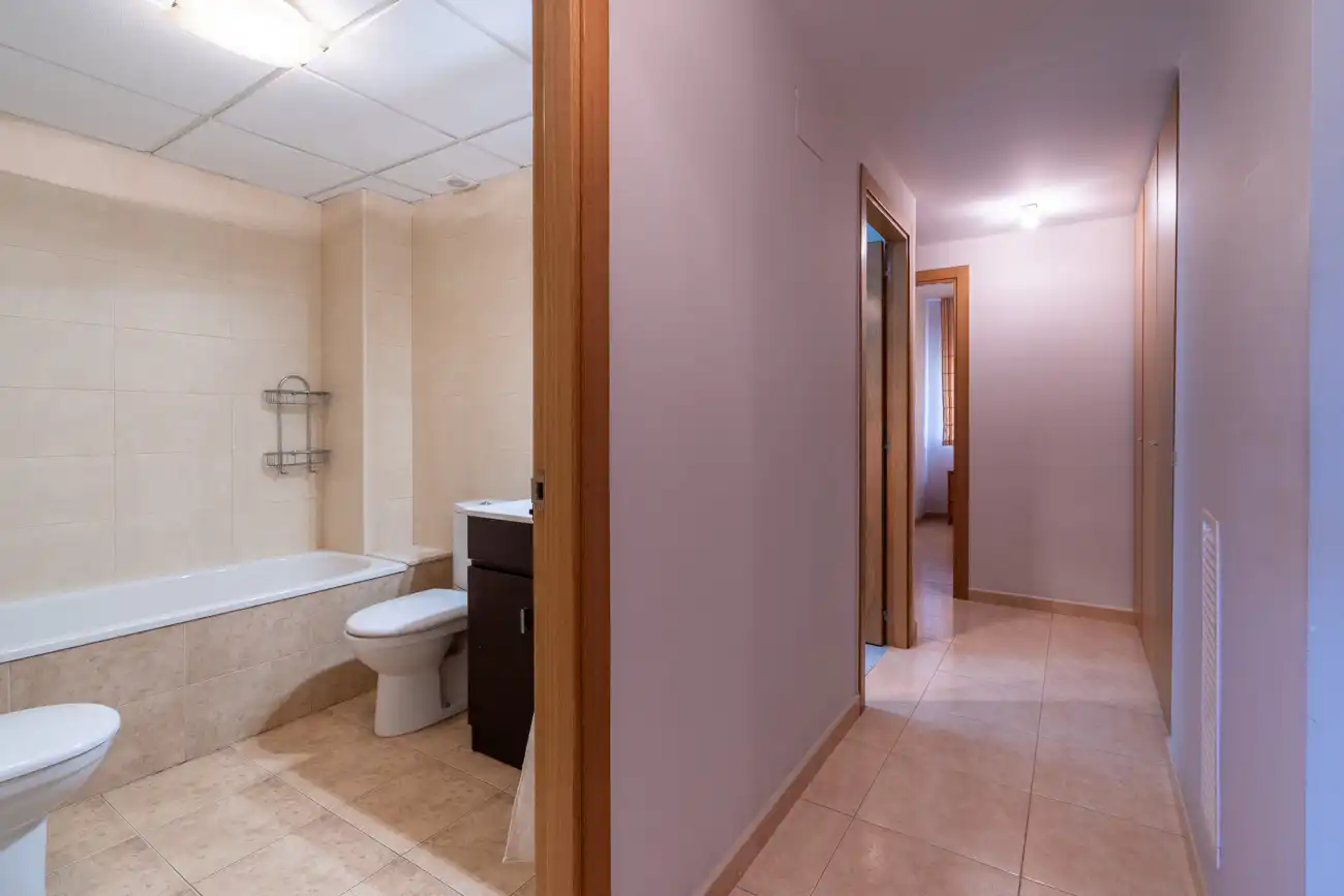 Bathroom of Flat for sale in Roquetes  with Air Conditioner, Heating and Terrace