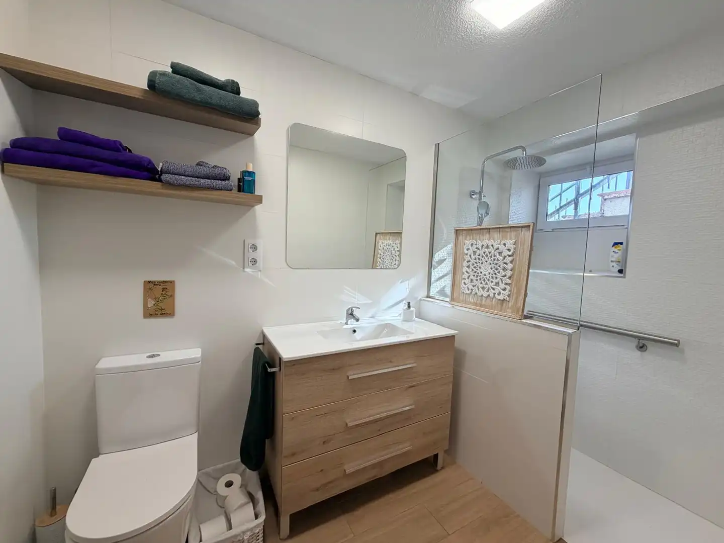 Bathroom of Houses for sale in Valdemorillo  with Air Conditioner, Heating and Private garden