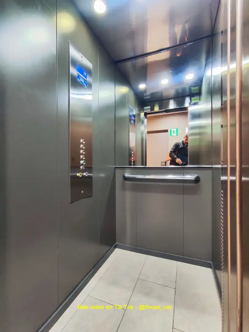 Piso en venta en Ripollet con Aire acondicionado, Calefacción y Parquet