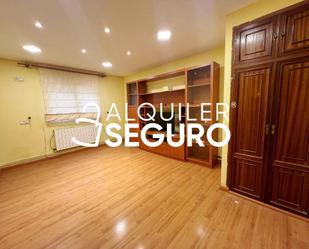 Bedroom of Flat to rent in  Madrid Capital