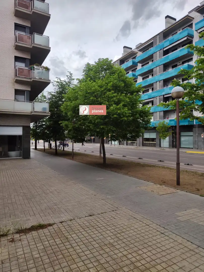 Business premises for sale in Avenida MIQUEL BATLLORI, imagen 9