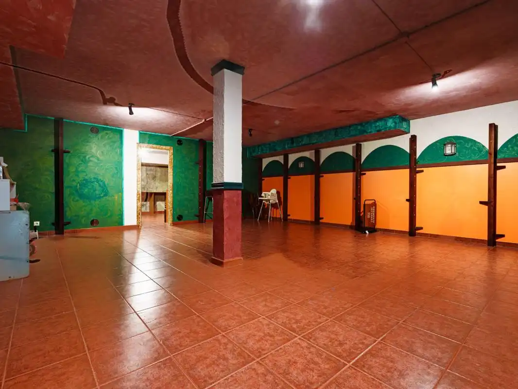 Local en venta en Pl. de España, Arenas de San Juan
