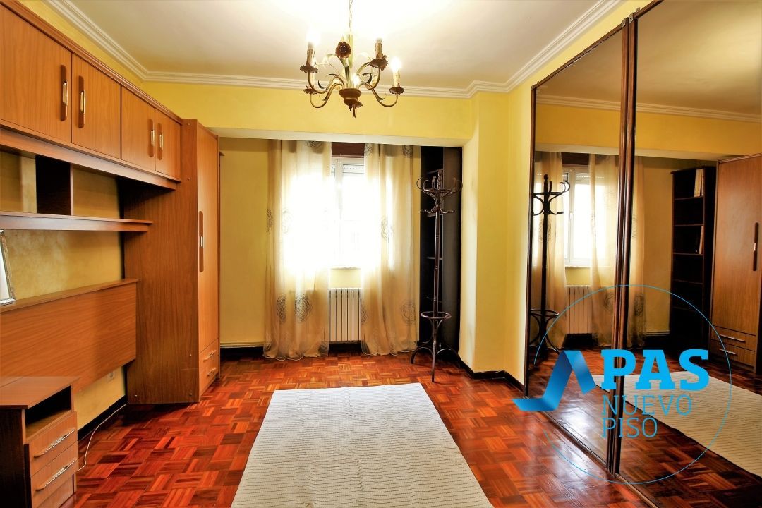 Dormitori de Pis en venda en Torrelavega  amb Calefacció