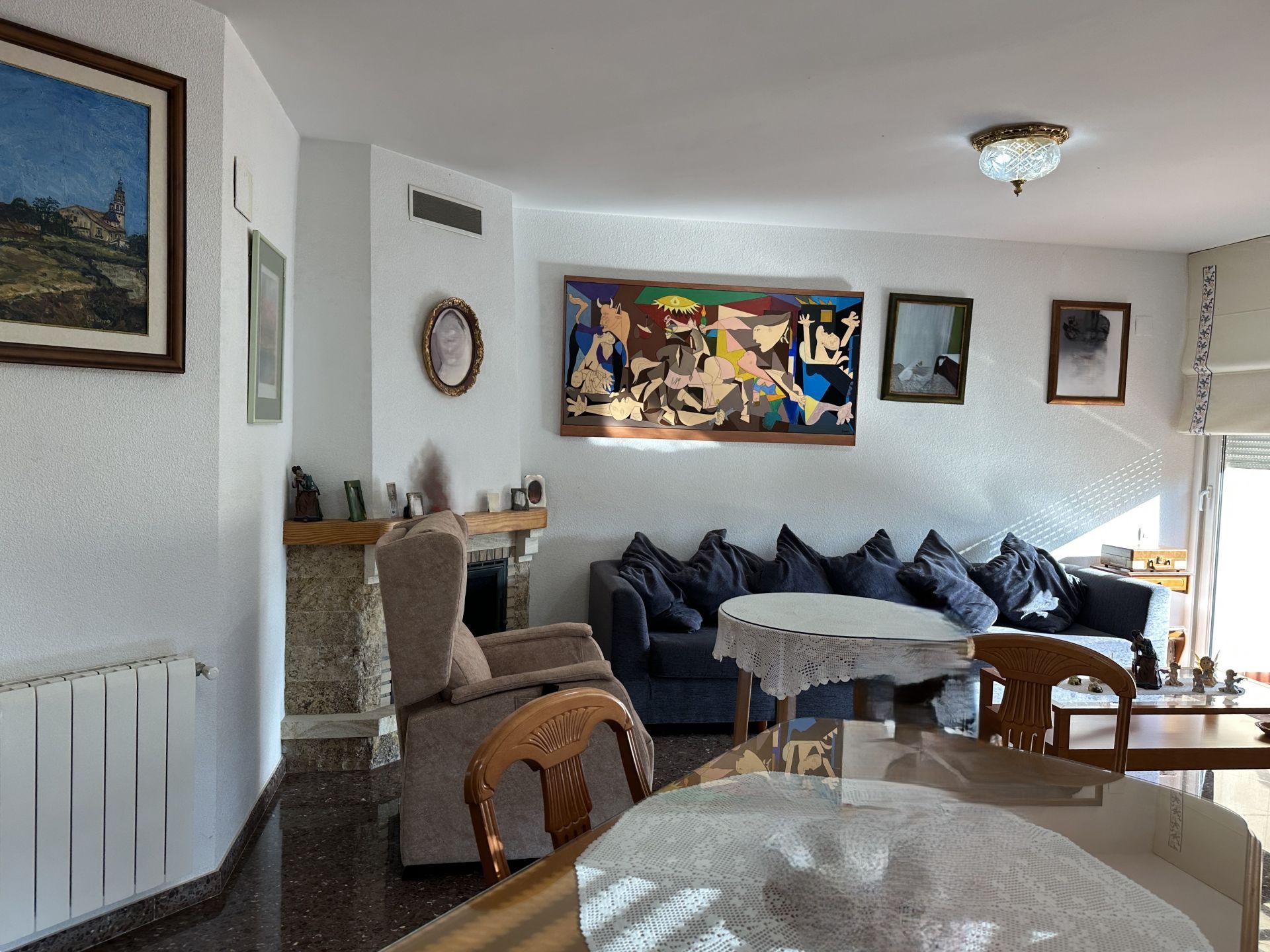 Living room of Single-family semi-detached for sale in Ontinyent  with Air Conditioner, Heating and Terrace