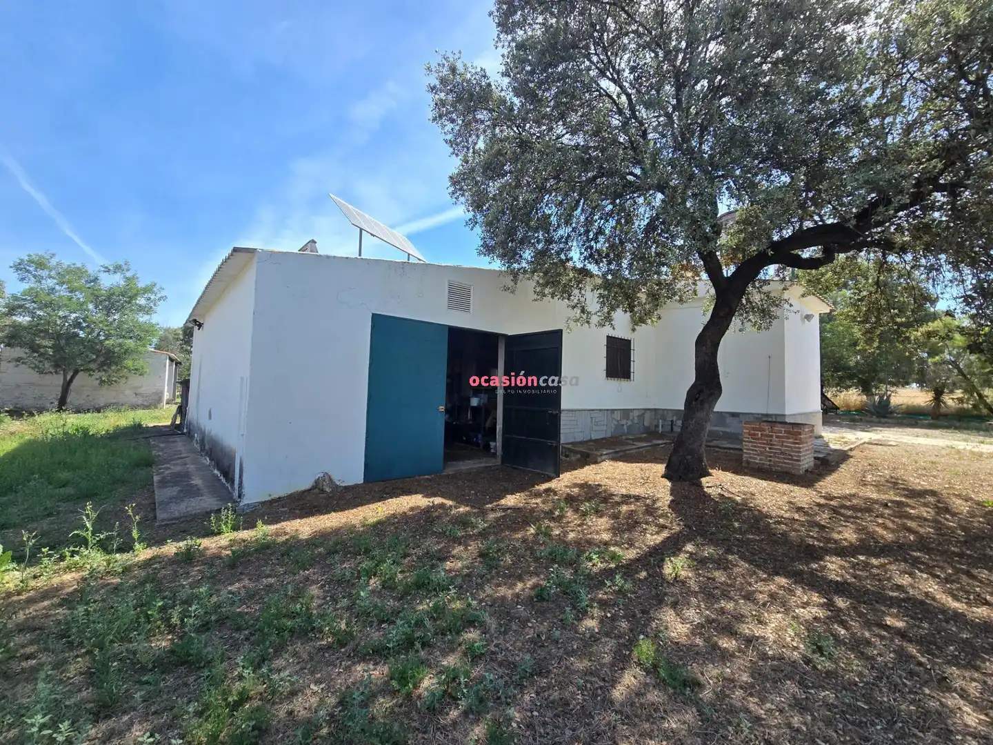 Vista exterior de Casa o xalet en venda en Villanueva del Duque amb Jardí privat, Traster i Piscina