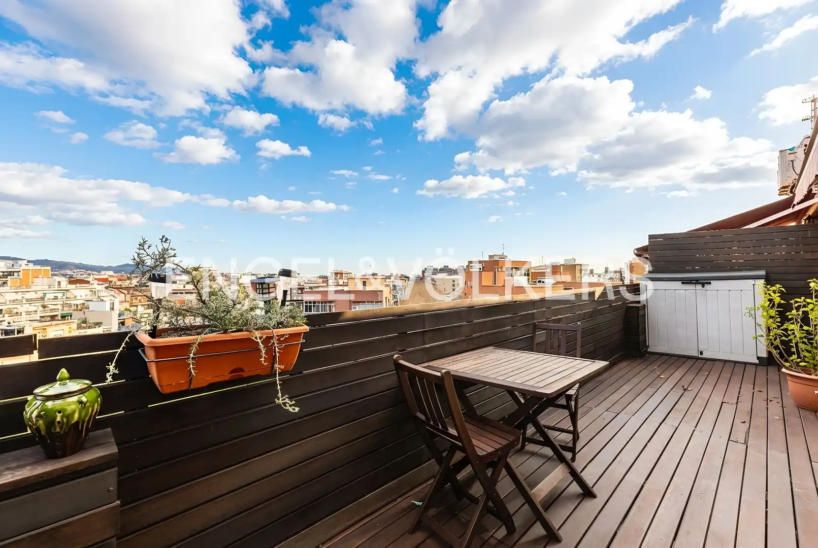 Terrasse von Dachboden zum Verkauf in Barcelona mit Heizung, Parkett und Terrasse