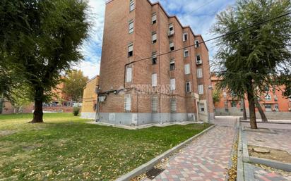 Exterior view of Flat for sale in  Madrid Capital  with Heating