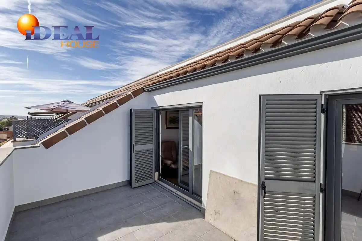 Penthouse with pool for sale in Ogíjares, imagen 2