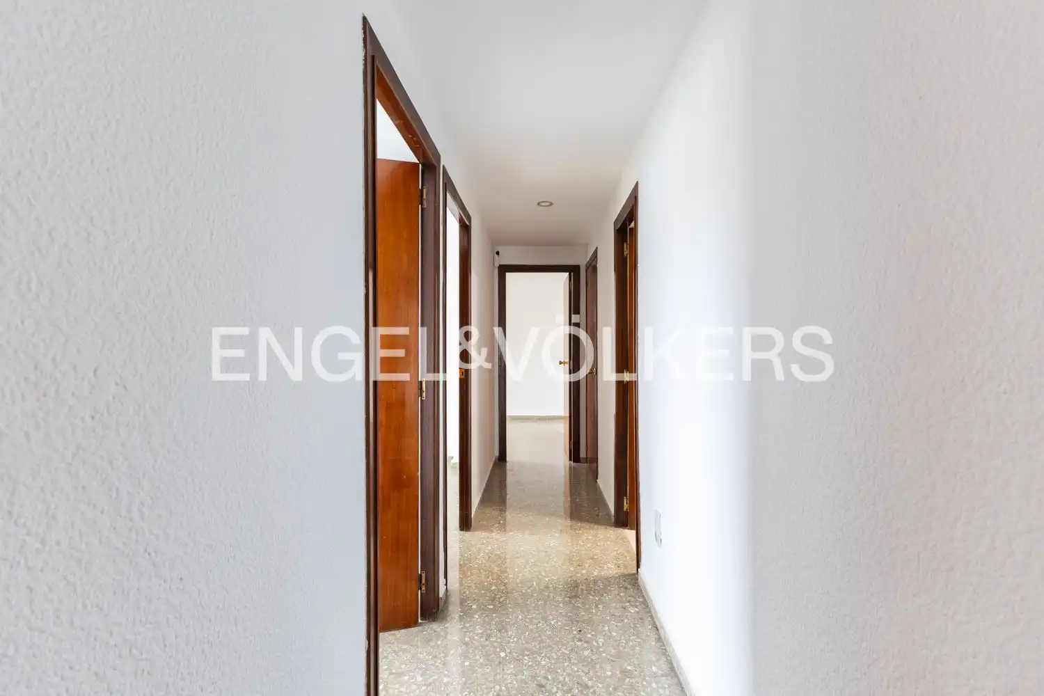 Attic for rent in Valencia  with Air Conditioner, Heating and Terrace