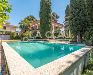 Vista exterior de Casa o xalet en venda en Cambrils amb Jardí privat, Terrassa i Traster