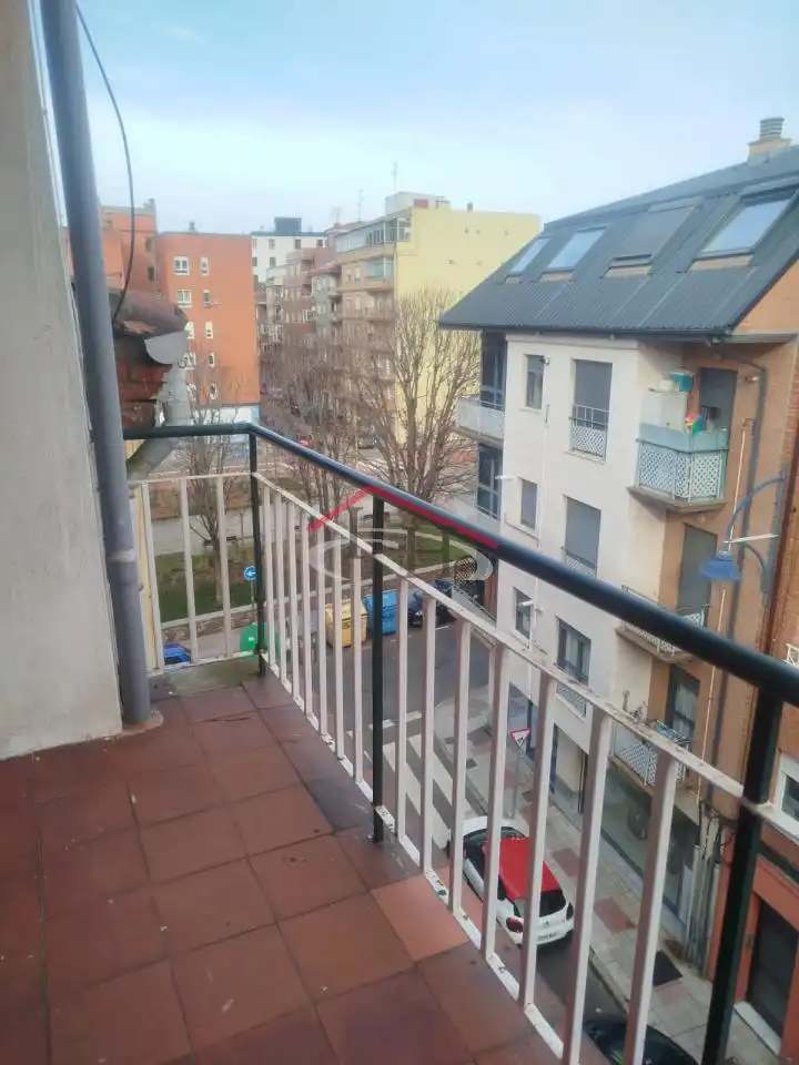 Terraza de Piso en venta en León Capital  con Calefacción, Terraza y Trastero