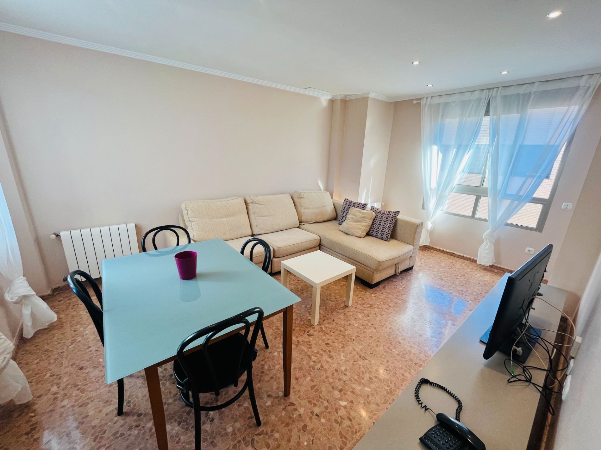 Living room of Flat to rent in Alfara del Patriarca  with Air Conditioner, Heating and Furnished