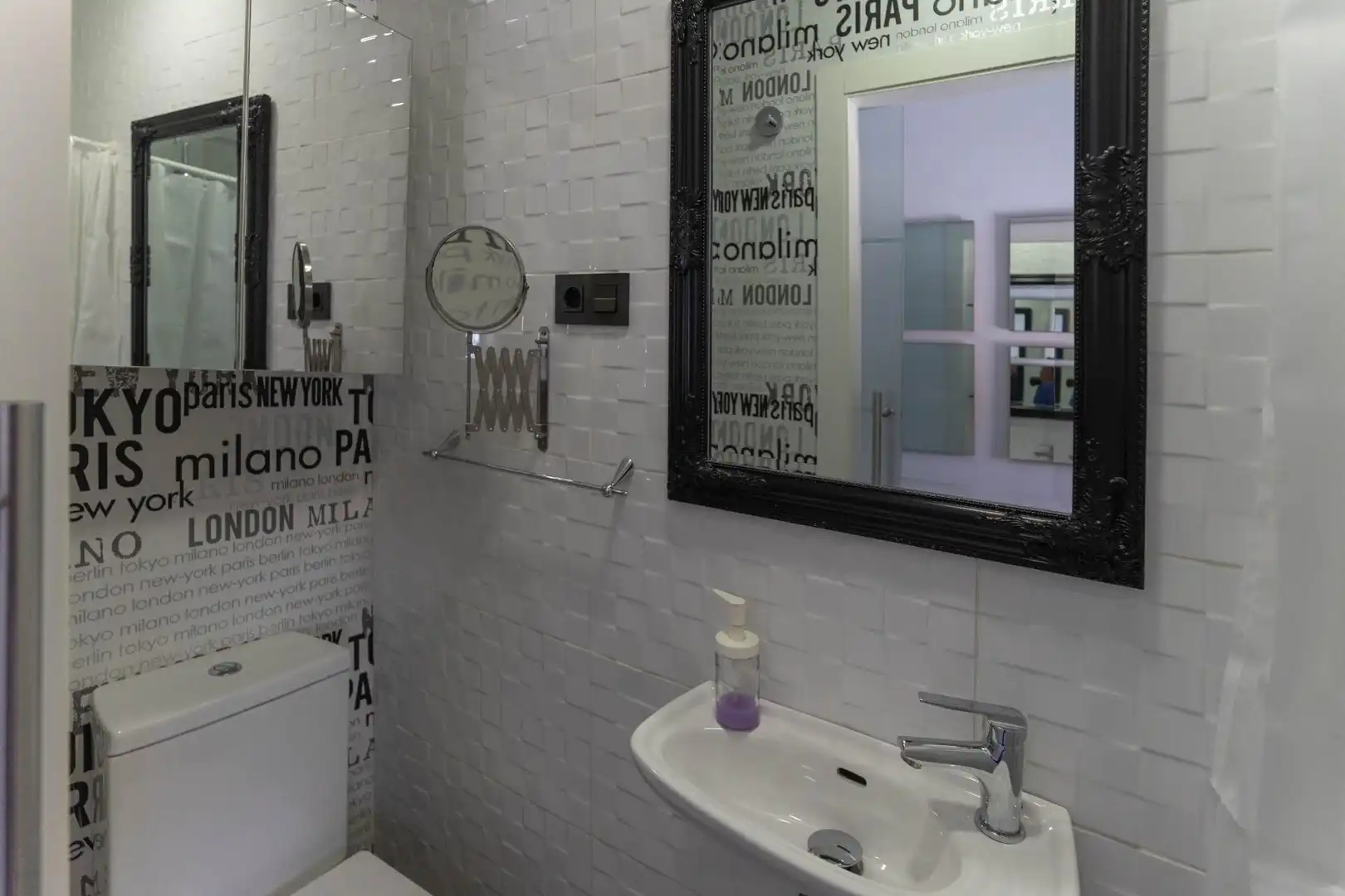 Bathroom of Detached homes for rent in Riogordo  with Air Conditioner, Private garden and Terrace