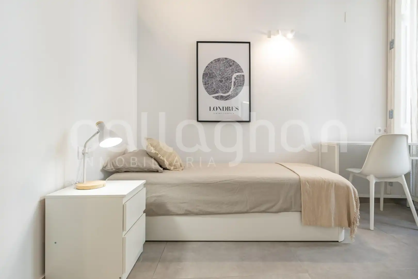 Bedroom of Buildings for sale in Valencia