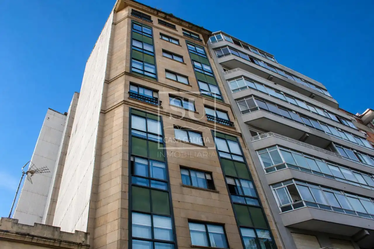 Vista exterior de Piso en venta en Vigo  con Calefacción y Trastero