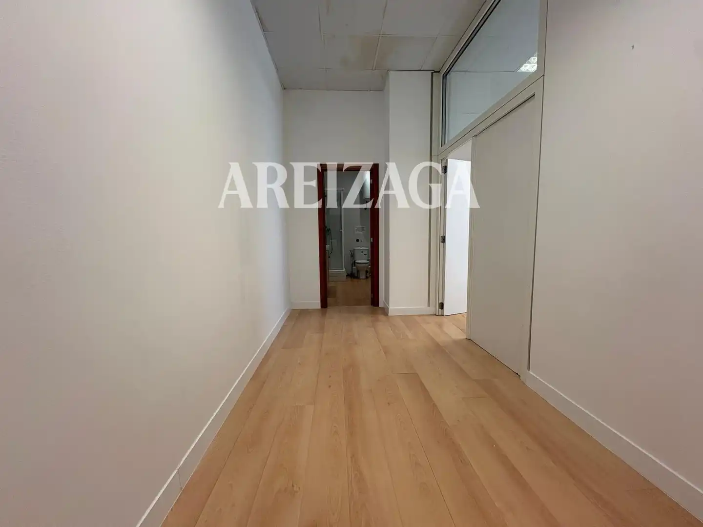 Büro zur Miete in Donostia - San Sebastián  mit Heizung
